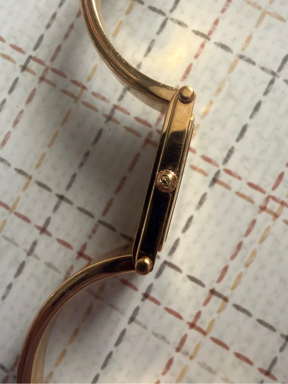 Gucci Gold-Tone Slim Bangle Bracelet Watch 1500L model